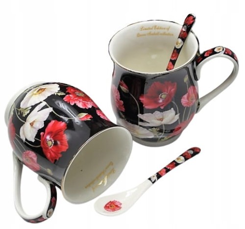 KOMPLET 2 porcelanowych KUBKÓW o pojemności 350ml Z porcelanowymi ŁYŻECZKAMI W pudełku w kształcie serca dekorowane wzorem maków na czarnym tle